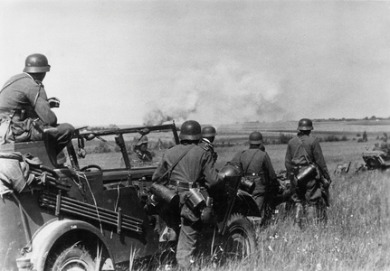 German soldiers on the Eastern Front, June 1941 (b/w photo)