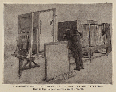 Szczepanik and the camera used in his weaving invention (engraving)