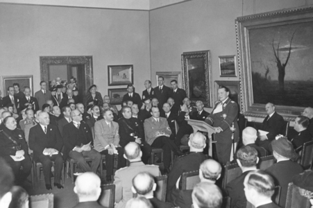 Opening of the Italian art exhibition in the Academy of Arts, 1937