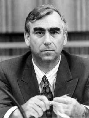 Dr. Theo Waigel, ca. 1991 (photo)