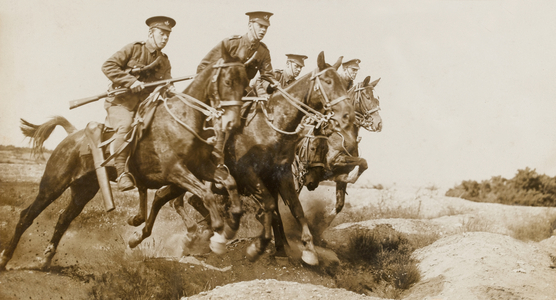 1st Reserve Regiment of Cavalry in training, Aldershot, 1914 circa (b/w photo)