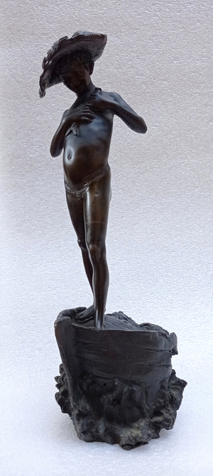 Fisherman on the bow (bronze)