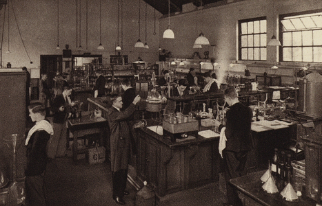 Research laboratory, St James's Gate Brewery, Dublin (b/w photo)