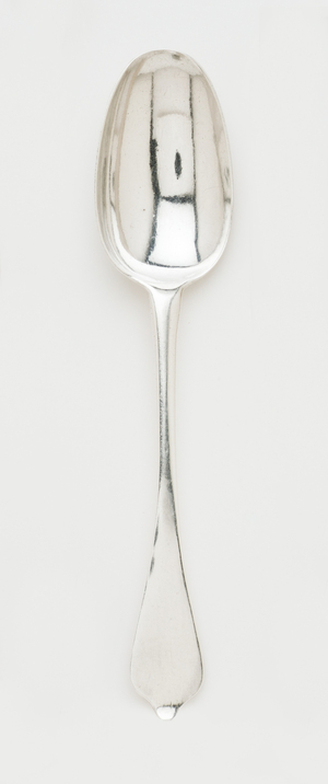 Shield-top table spoon by Samuel Lee, 1704 (silver)