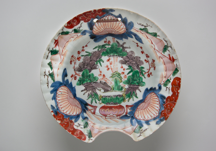 Barber's Bowl, late 18th century (Arita ware, porcelain with underglaze blue and overglaze enamel)