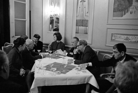 Presentation of the Burda Prize for Fine Arts in Munich, 1963 (b/w photo)