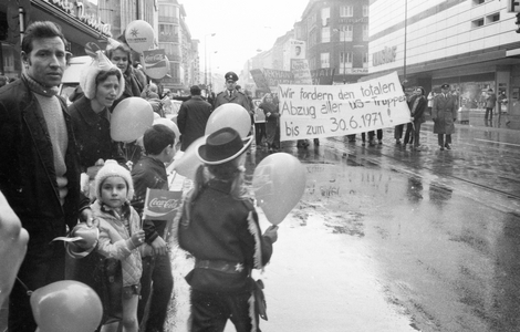 Protests demand withdrawal of US Army by 1971 DEU, Germany, Hagen Leftists …, 1970 (photo)