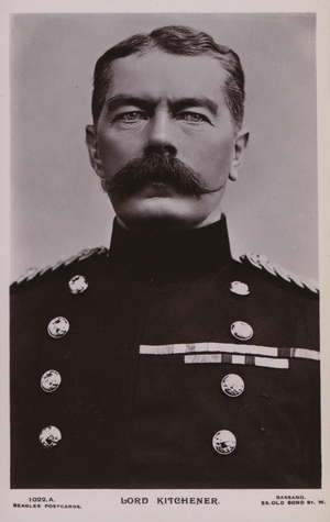 Field Marshal Lord Kitchener, British soldier (b/w photo)