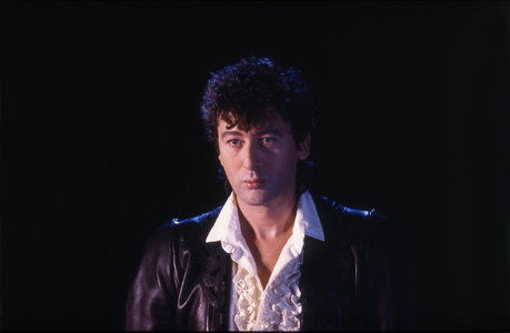 Alain Bashung on a TV set, 1984 (photo)