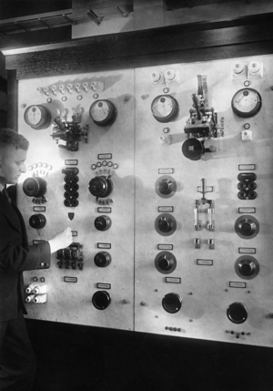 Image telegraphs station, 1930 (b/w photo)