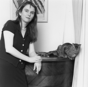 Tiphaine Samoyault and her cat (b/w photo)