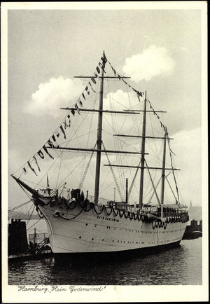 Hamburg Mitte, Heim Godenwind, sailing ship in the harbour