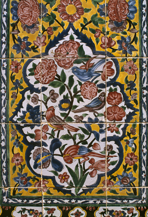 Decorative tilework, birds and flowers (photo)