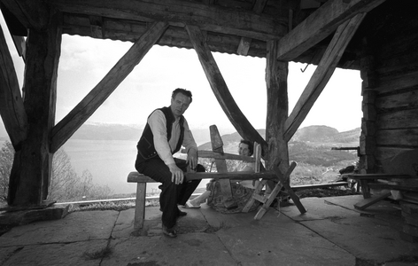 Norheimsund, Hardanger 196005. The composer Geirr Tveitt with his wife Karen Margrethe …, 1960 (photo)