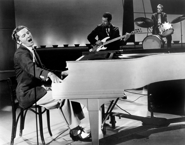 Jerry Lee Lewis In1957 (b/w photo)