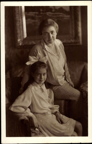Photo Ak Empress Hermione with daughter, Second wife of Emperor Wilhelm II (b/w photo)