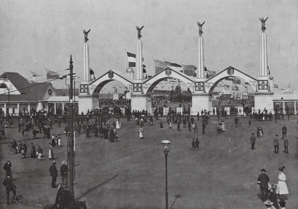 Entrance to the 12th German Gymnastics Festival, Leipzig, 1913 (b/w photo)