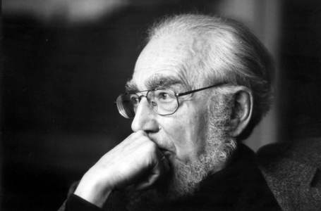 Erhard Eppler, 2001 (b/w photo)