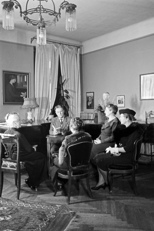 Production of the play "Der Unfig in der Ortenau" by the austrian writer Bodo Kaltenboeck, Germany 1930s (b/w photo)