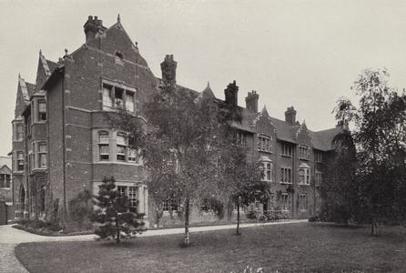 Oxford: Somerville College (b/w photo)