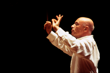 Christoph Eschenbach - portrait of the German conductor and pianist born in 1940 - conducting with the Orchestre de Paris - Paris 2002