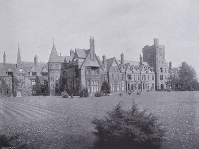 Girton College (b/w photo)