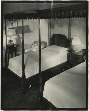 Waldorf-Astoria Hotel room, USA, c.1920-38 (gelatin silver photo)