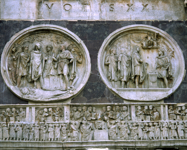 Lion Hunt and Constantine's Sacrifice to Hercules, detail of the Arch of Constantine, Rome, Italy (photo)