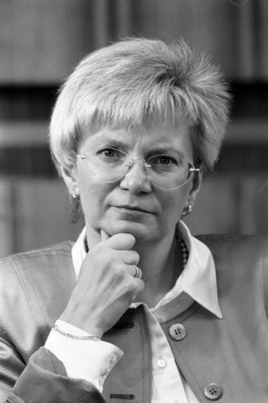 Minister of Construction Gerda Hasselfeldt (Germany CSU) during a press conference of the two..., 1990 (photo)