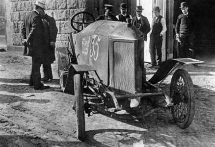 Laurin & Klement FCR at the IAA in Berlin, 1911 (b/w photo)