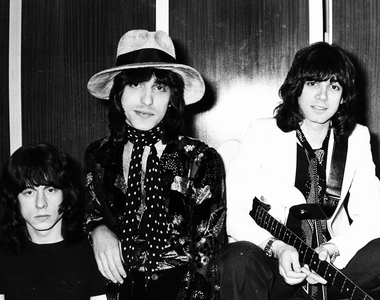 Arrows, 1974 (photo)