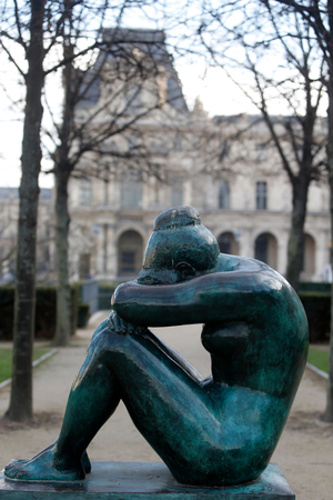 Jardin des tuileries, Aristide Maillol, La Nuit, Paris, France (photo)