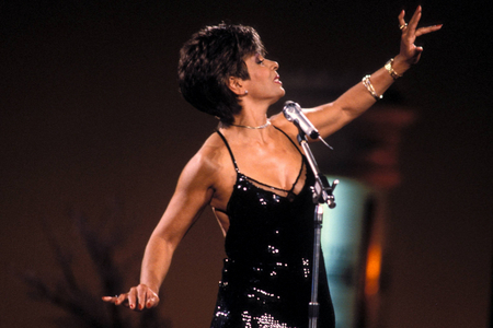 Singer Shirley Bassey (GBR),..., 1987 (photo)