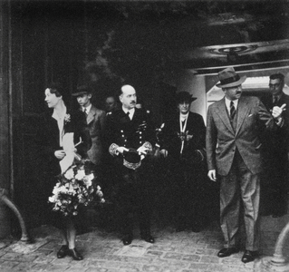 Charlotte de Luxembourg arrived in Paris in May 1940 in front of the German offensive (b/w photo)
