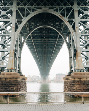 Under the Williamsburg Bridge, in the Lower East Side, Manhattan, New York City, USA (photo)