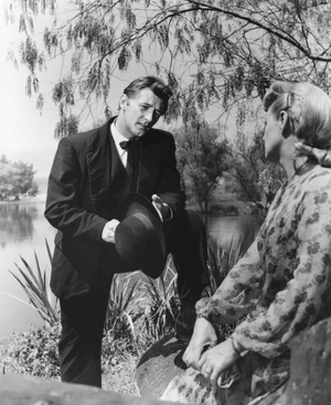 Robert Mitchum And Shelley Winters