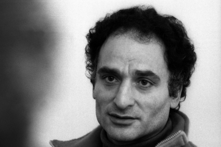 Bank robber Dimitri Todorov during a press conference after his premature ..., 1993 (photo)