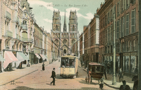La Rue Jeanne d'Arc in Orleans. Postcard sent in 1913.