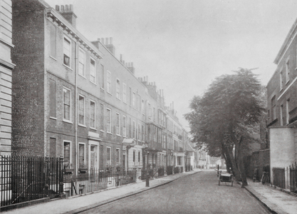 Chelsea, Cheyne Row, E side, dating from 1708 (b/w photo)