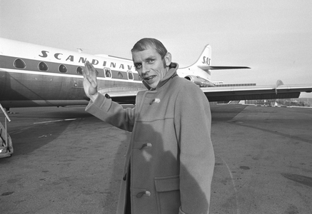 Fornebu, Bærum: 19721125. Sports reporter in NRK Knut Th. Gleditsch …, 1972 (photo)