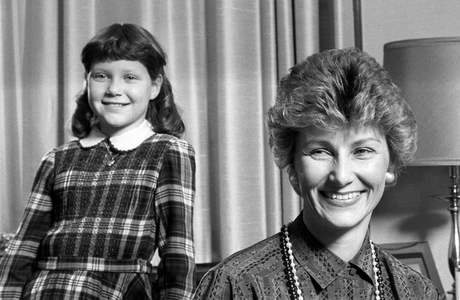 Asker 1981-01: The Crown Prince family. PHOTOSESSION at Skaugum January 10, 1981. …, 1981 (photo)