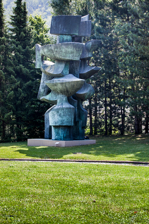 Le Grand Double, 1973 (bronze)