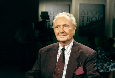 French Writer Robert Merle in May 1989 (photo)