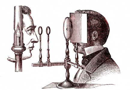 An ophtalmoscope, 1900 (engraving)