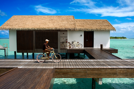 Luxury bungalows villas in The Residence Hotel and Resort, Gaafu Alifu Atoll, Maldives Islands (photo)