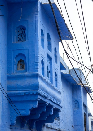 Old blue house of a brahmin, Rajasthan, Bundi, India, 2019 (photo)