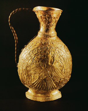 The treasure of Nagyszentmiklos (gold)
