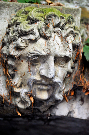 Dickens - mask, Gads Hill