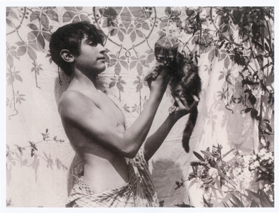 Boy with cat (photo)