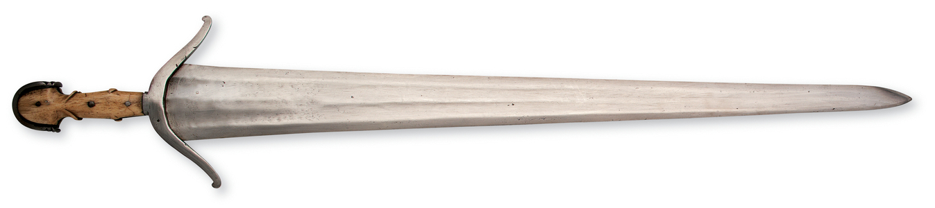 Short sword of cinquedea form, Northern Italy, 1500-30 (metal & bone)